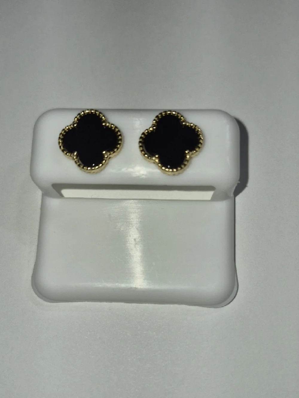 Gold Black Clover Pendant Necklace and Stud Earrings Set - Picture 3 of 4